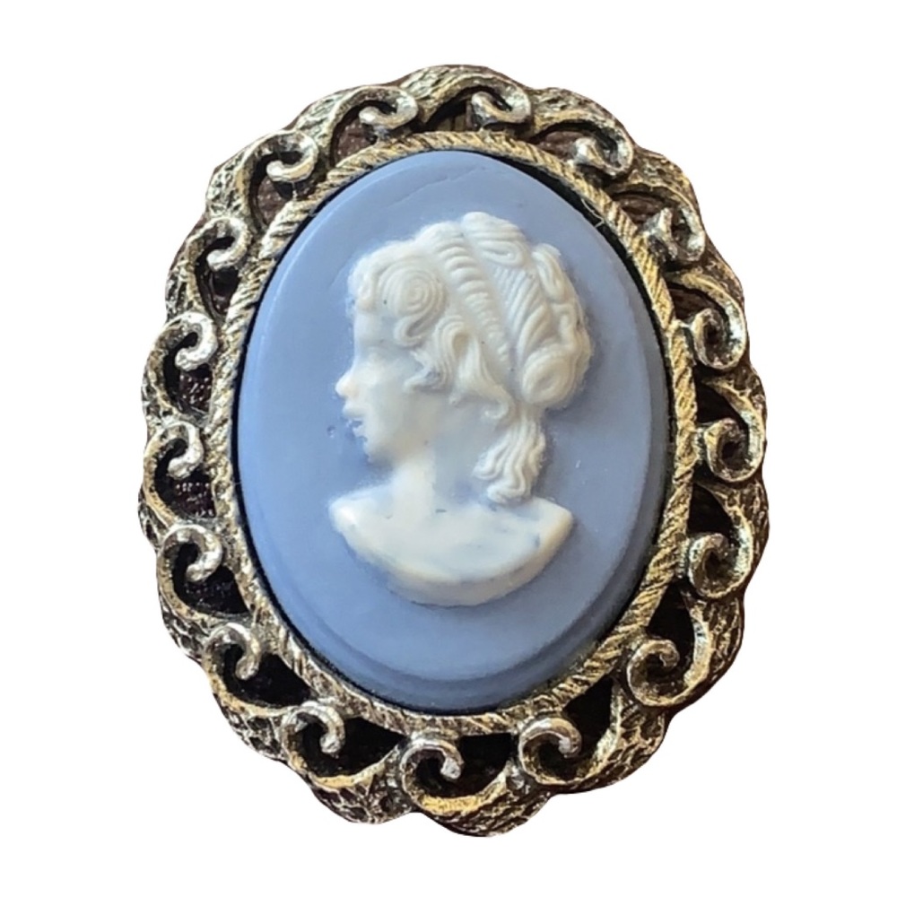 Vintage cameo blue brooch pendant